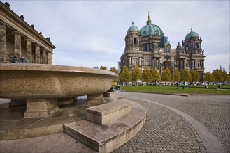 Granite bowl, Altes Museum im Lustgarten and Berlin Cathedral, Berlin, capital city, independent