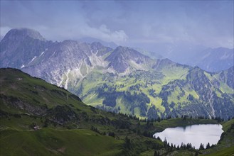 Panorama from Zeigersattel to Seealpsee, in the back left Höfats 2259m, Allgäu Alps, Allgäu,