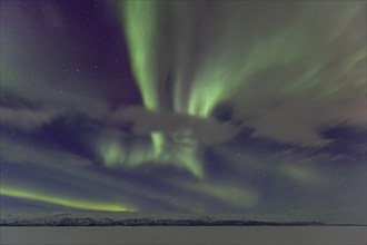 Northern Lights, Aurora borealis, frozen lake, mountains, winter, Torneträsk, Laponia, Lapland,