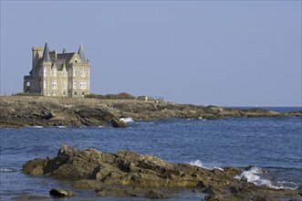 Castle Turpault at the Côte Sauvage, Quiberon, Brittany, France, Europe