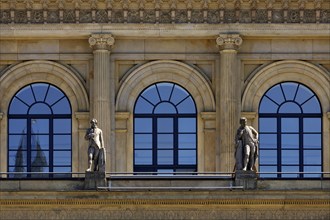 Opera House, detail with the statues of Goethe and Mozart, Hanover, Lower Saxony, Germany, Europe