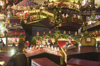 The Striezelmarkt, which has been held since 1434, is the oldest Christmas market in Germany and