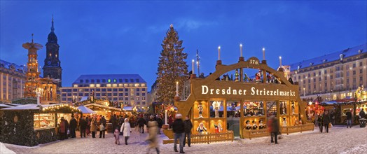 The Striezelmarkt, which has been held since 1434, is the oldest Christmas market in Germany and