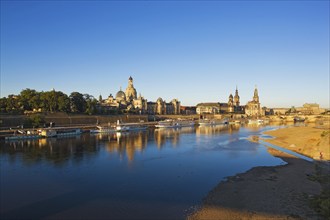 DEU Saxony Dresden Dresden Silhouette