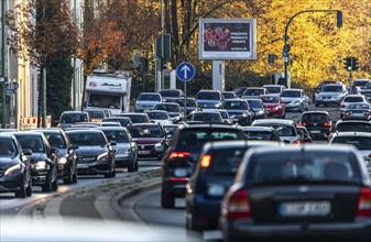 Gladbecker Straße in Essen, B224, inner-city street in Essen heavily polluted by air pollution,