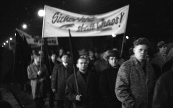 Miners and employees of the Möller-Rheinbaben colliery in Bottrop and Gladbeck demonstrated in 1967