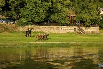 Riders on the Elbe