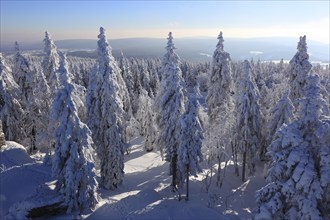 Winter landscape in the Fichtel Mountains, view from the Ochsenkopf, Bayreuth County, Upper