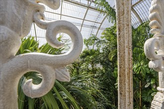 Railings, Palm House, oldest Victorian greenhouse in the world, Royal Botanic Gardens, Kew, London,