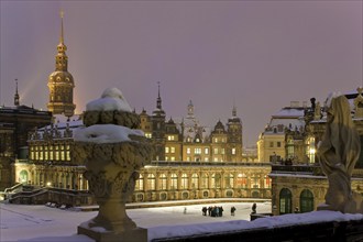 Zwinger in winter, Winter, the Dresden Zwinger, is one of the most important Baroque buildings from