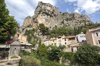 Moustiers-Sainte-Marie, Département Alpes-de-Haute-Provence, Region Provence-Alpes-Côte d'Azur,