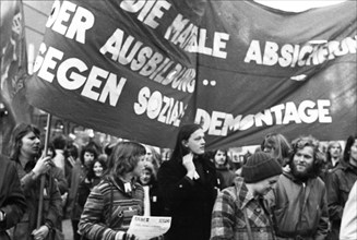 Students, mostly from universities in North Rhine-Westphalia, demonstrated through Bonn city centre