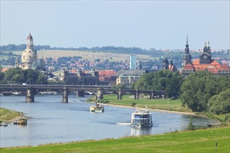 DEU Saxony Dresden Dresden Silhouette