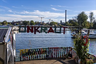 Houseboats and homeless shelters on the water in Rummelsburger Bucht, Berlin-Lichtenberg, Berlin,