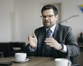 Marco Buschmann (FDP), Bundesminister der Justiz, aufgenommen im Rahmen eines Interview fue NBR in