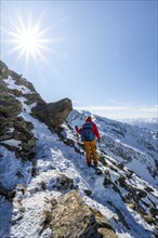 Ski tourers on the Mitterzeigerkogel, mountains in winter, Sellraintal, Kühtai, Tyrol, Austria,