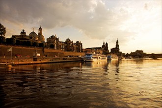 Dresden Scherenschnitt