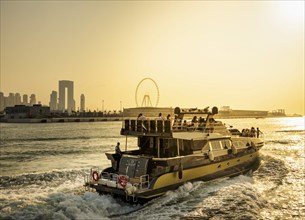 Skyscrapers, motor yachts and beach, Jumeirah Beach Residences, Dubai, United Arab Emirates, Middle