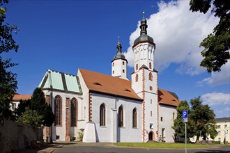 Collegiate Church of St Mary (Cathedral) (consecrated in 1114) . Romanesque to late Gothic (1508) .