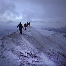 AUT, Austria, Matrei: For mountain hikers, the mountain tour on the Venedigerhoehenweg, here on 12