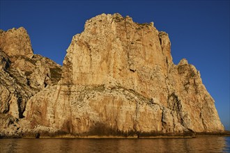 Evening light, Boat tour, View from the sea, Bizarre rock formations, Rugged mountains, Marettimo,