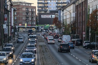 Gladbecker Straße in Essen, B224, inner-city street in Essen heavily polluted by air pollution,