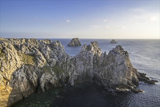 Sea cliffs at the Pointe de Pen-Hir and Les Tas de Pois sea stacks on the Crozon Peninsula,