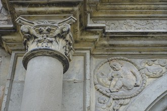 Detail above portal, putto, putto, column, relief, stone, Hohentübingen Castle, Museum of the