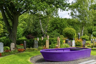 Memoriam Garden, graves in themed gardens, harbour of peace, at the Park Cemetery in Essen, the