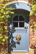 House entrance, door, traditional Frisian house, summer, Nieblum, North Sea island Föhr,