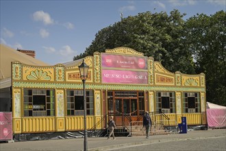 Tent at the Rotes Rathaus, Komische Oper Berlin, Messeschlager Gisela, Mitte, Berlin, Germany,