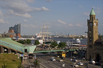 Europe, Germany, Hamburg, Elbe, harbour, St. Pauli Landungsbrücken station, glass centre, Elbe