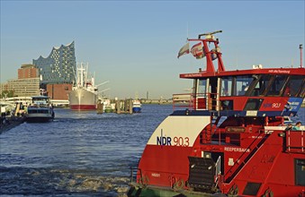 Germany, Hamburg, HafenCity, view to Elbe Philharmonic Hall, Hamburg's new concert hall, glass