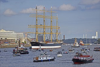 Europe, Germany, Hanseatic City of Hamburg, harbour, Elbe, arrival parade of the restored