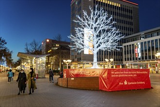 The city centre of Duisburg, shopping street Königstraße, on the day of the opening of the