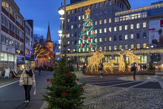 The city centre of Bochum, Dr.-Ruer-Platz, Pauluskirche, on the day of the opening of the Christmas