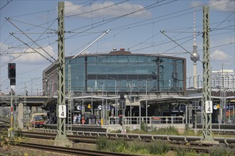 Warschauer Straße station, Friedrichshain, Friedrichshain-Kreuzberg, Berlin, Germany, Europe