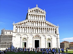 Tourists, Cathedral of Santa Maria Assunta, Cathedral, Pisa, Florence, Tuscany, Italy, Europe