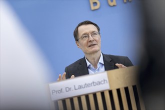 Karl Lauterbach (SPD), Federal Minister of Health, recorded during the press conference on the