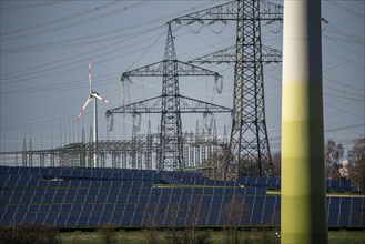 Part of a new line route, 380 KV extra-high-voltage line between Osterath and Gohr, 6-hectare solar