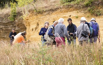 Geology fieldtrip at Sutton Knoll SSSI, Rockhall Wood Pit, Sutton, Suffolk, England, UK