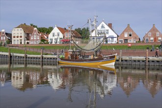 Historic gabled houses at the harbour, Greetsiel, Krummhörn, East Frisia, Lower Saxony, Germany,