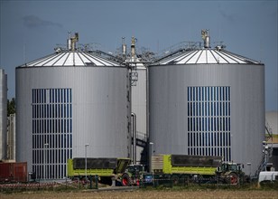 RWE biogas plant Bergheim-Paffendorf, where crops from regional agriculture, whole plant, grass and