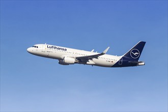 A Lufthansa Airbus A320 aircraft with the registration D-AIWD at the airport in Munich, Germany,