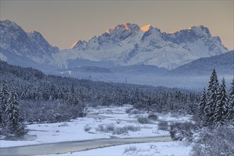 River, riverbed, wild river, forest, mountains, winter, snow, morning light, Isar, Alpspitze,