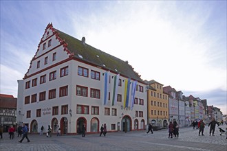 Town hall with flags built in 1531, city flag, Bavarian flag, Ukrainian flag, Israeli flag,