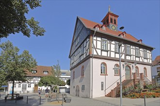 Old town hall, historic half-timbered house built in 1498, market square, Bad Vilbel, Wetterau,