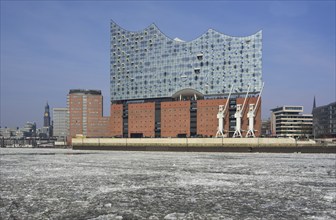 Europe, Germany, Hamburg, Elbe, View from the water to the Elbe Philharmonic Hall in winter with