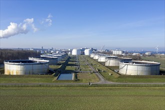 Tanks filled with crude oil at Ölhafen Rostock GmbH, EUROPORTS. The PCK refinery in Schwedt is