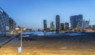 The Rijnhaven, a 28-hectare harbour basin, has now been filled in by almost a third to create space